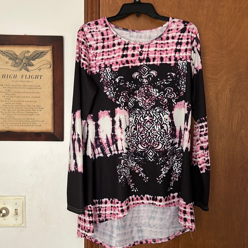 Women’s blouse, multicolored design, XL, purple, black and white